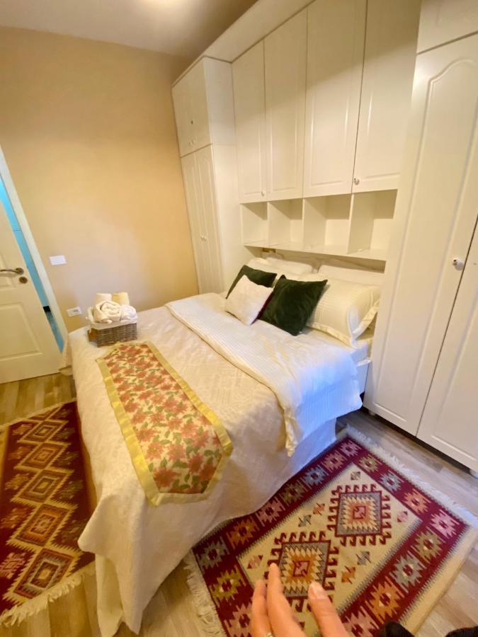 Ultra Apartments 'New Baazar' Tirana Extérieur photo